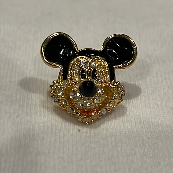 Jewelry - Vintage Mickey pin